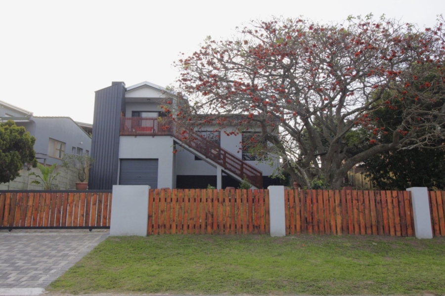 3 Bedroom Property for Sale in Aston Bay Eastern Cape